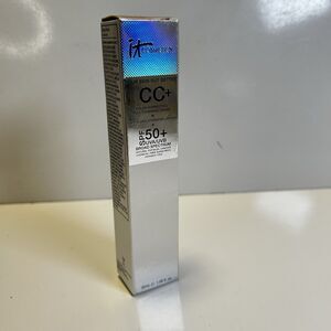 It Cosmetics Your Skin but Better CC+ Cream SPF50 - Medium Exp 10/26
